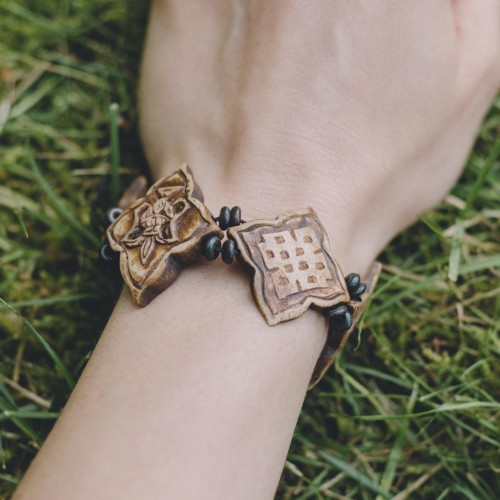 bransoletka buddyjska nepalska asztamangala damska na sznurku etno boho kość yaka