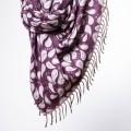 damski szal himalajski z wzorami i frędzlami bakłażanowy