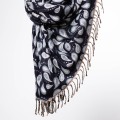 damski szal himalajski z wzorami i frędzlami czarny