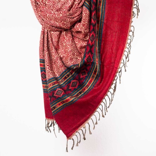 szal himalajski z wzorami etno boho czerwony