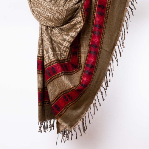 szal z wzorami etno boho oliwkowy