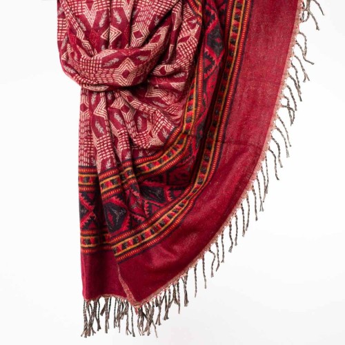 szal z wzorami etno boho wisniowy