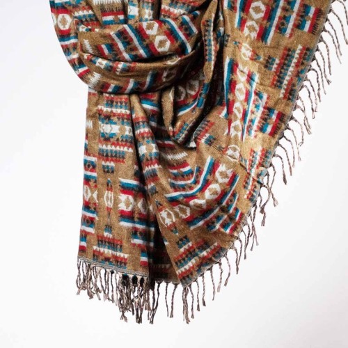 damski szal kocyk w kolorowe wzory etno boho z fredzlami bursztynowy