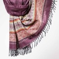 damski szal kocyk w kolorowe wzory etno boho z fredzlami sliwkowy