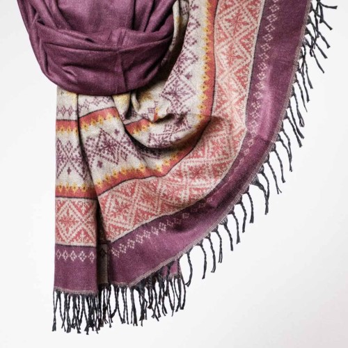 damski szal kocyk w kolorowe wzory etno boho z fredzlami sliwkowy