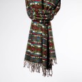 dlugi duzy zielony szal szalik damski we wzory boho na jesien na zime