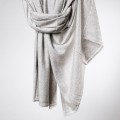 damski szal kaszmirowy welniany jasnoszary melanz