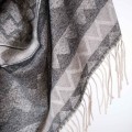 damski szal kaszmirowy z wzorami szary