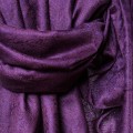 elegancki satynowy szal damski fioletowy jagodowy