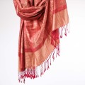 elegancki satynowy szal damski miedziany czerwony