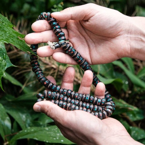 mala buddyjska naszyjnik do medytacji czarna kosc 108 koralikow