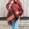 dlugi damski czerwony szal szalik chusta we wzory boho etno na jesien na zime