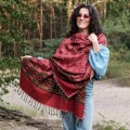 dlugi damski czerwony jesienny zimowy szal szalik we wzory boho