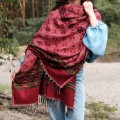 dlugi damski czerwony jesienny zimowy szal szalik we wzory boho
