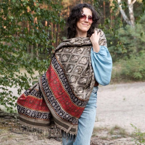 dlugi damski oliwkowy khaki zielony szal szalik na jesien na zime we wzory