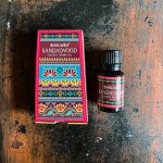 Indyjski olejek zapachowy SANDALWOOD drzewo sandałowe