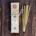 indyjskie naturalne kadzidla kadzidelka palo santo drewienka zywica do jogi do medytacji relaksujace