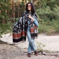 dlugi zimowy jesienny szal szalik damski czarny we wzory w kwiaty etno boho