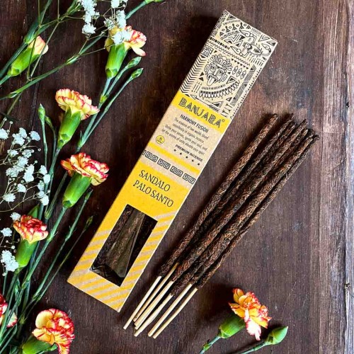 naturalne botaniczne kadzidla kadzidelka indyjskie palo santo drzewo sadalowe sandalwood do jogi medytacji